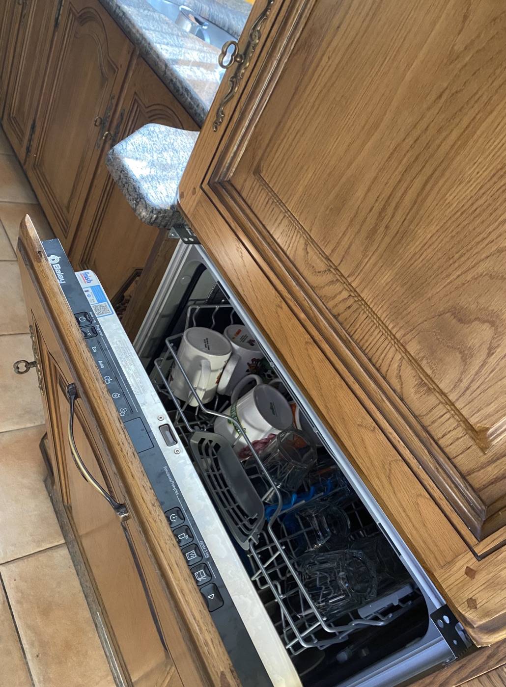Equipamiento práctico de la casa para estancias cómodas